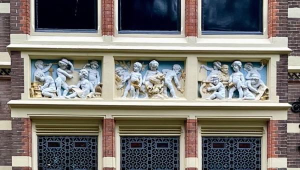 Een ontdekkingstocht door het oude provinciehuis
