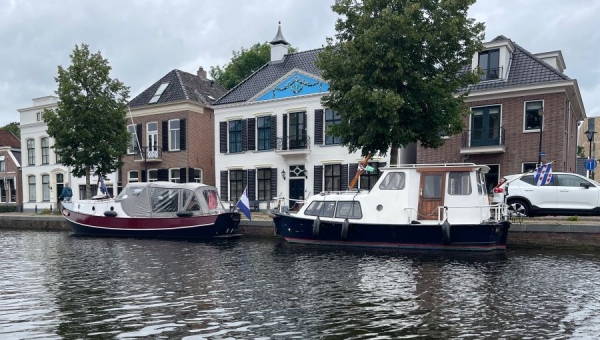 Varen langs de monumenten van de Vaart