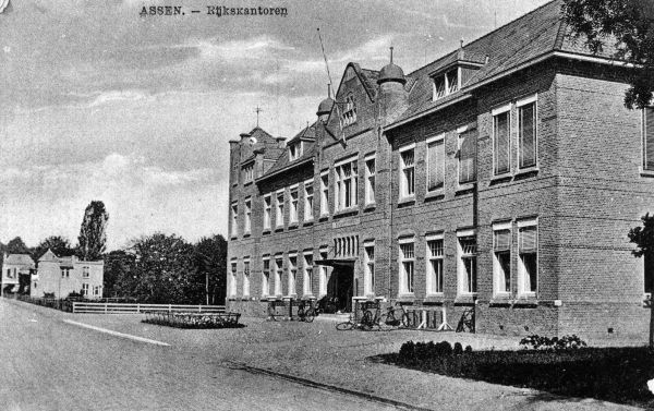 11 Ag05211